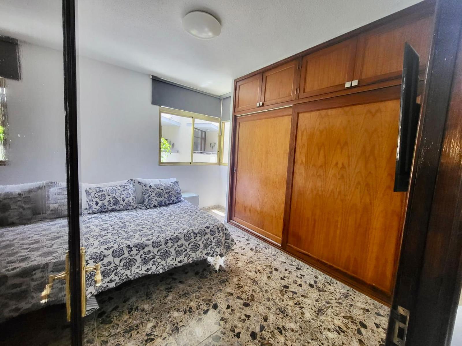 Affordable Holiday Accommodation For Large Families And Groups At Las Canteras Beach With 3 Bedrooms And Free Parking Las Palmas de Gran Canaria Kültér fotó
