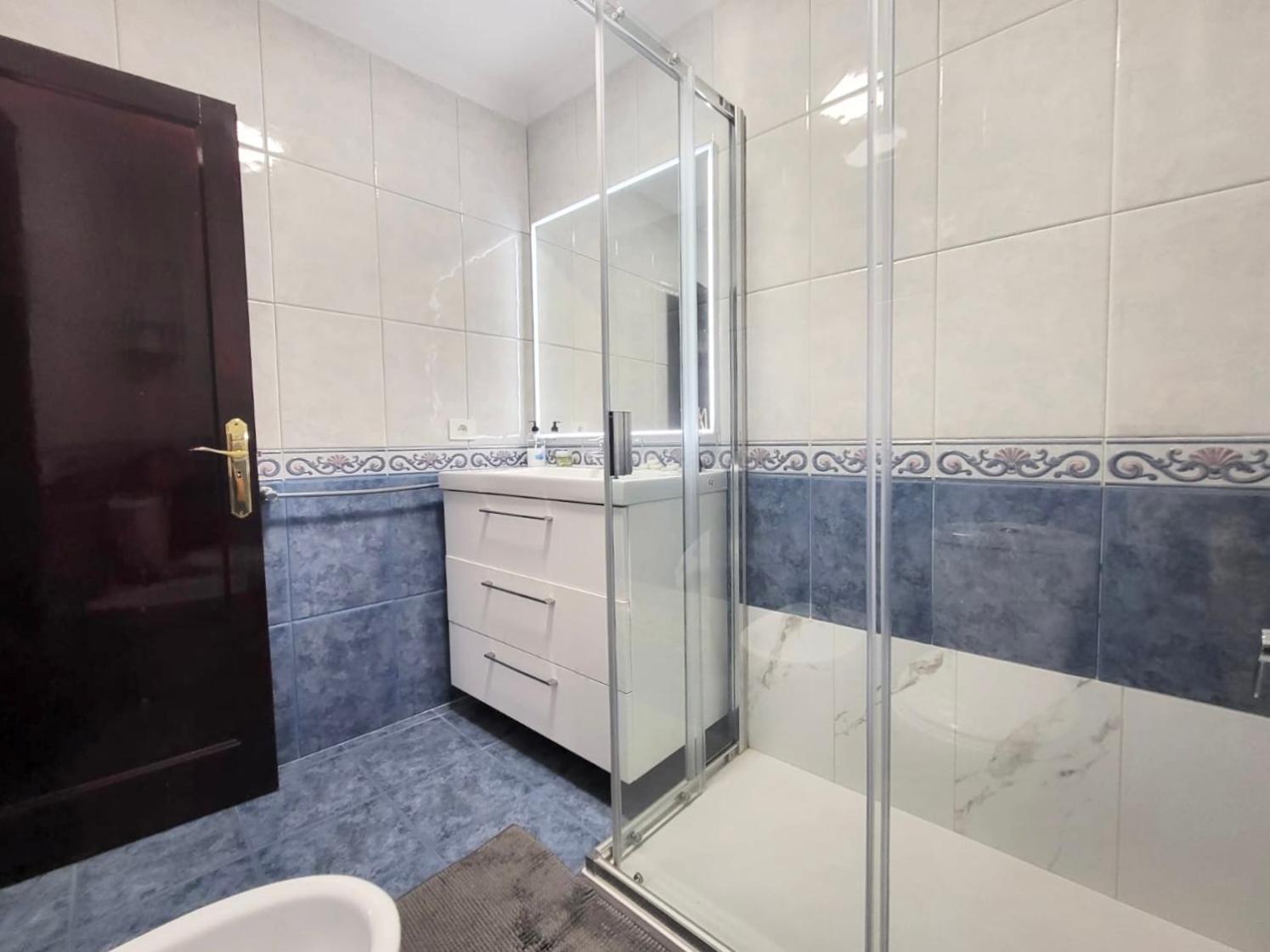 Affordable Holiday Accommodation For Large Families And Groups At Las Canteras Beach With 3 Bedrooms And Free Parking Las Palmas de Gran Canaria Kültér fotó